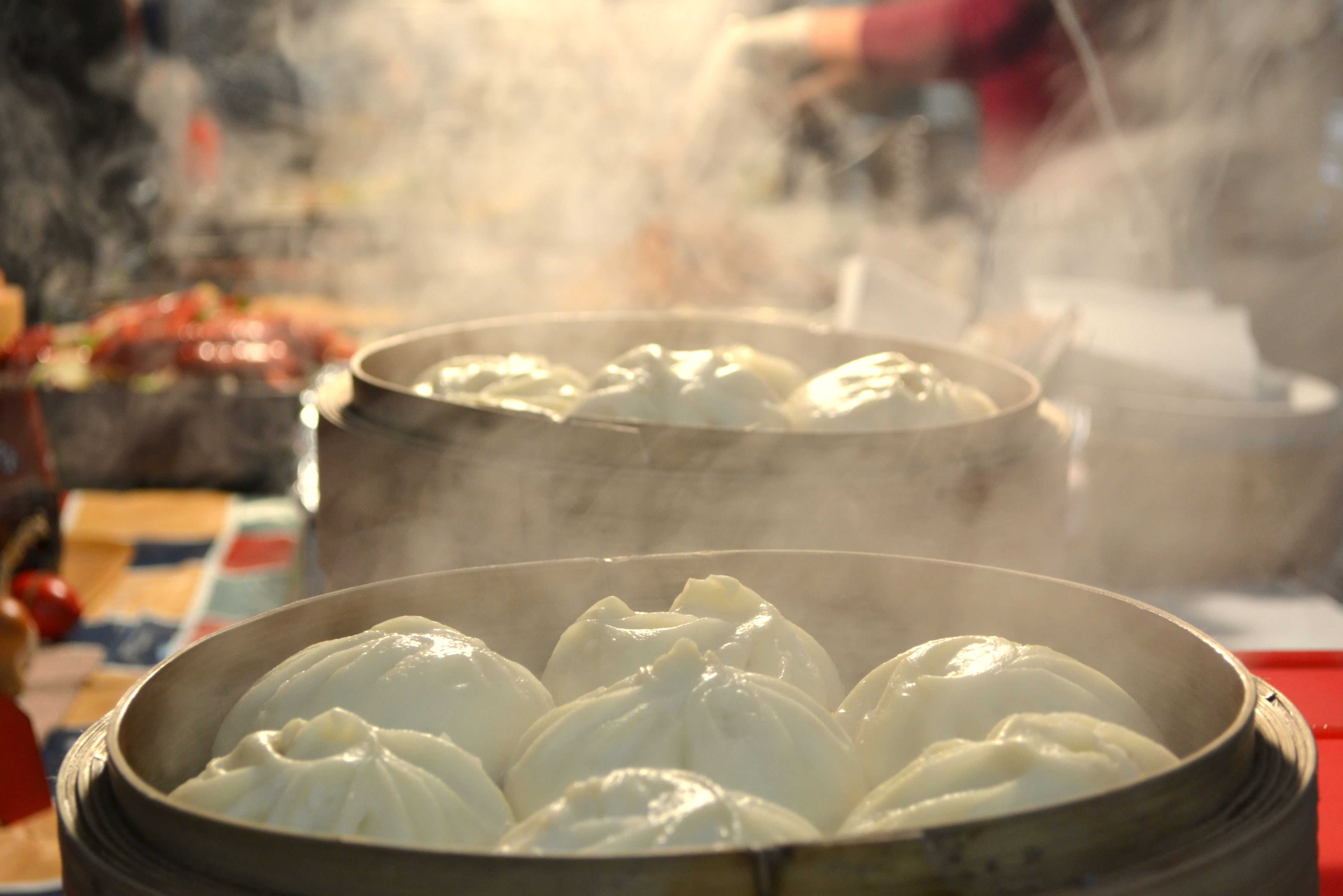 steaming-dumplings-in-chinatown
